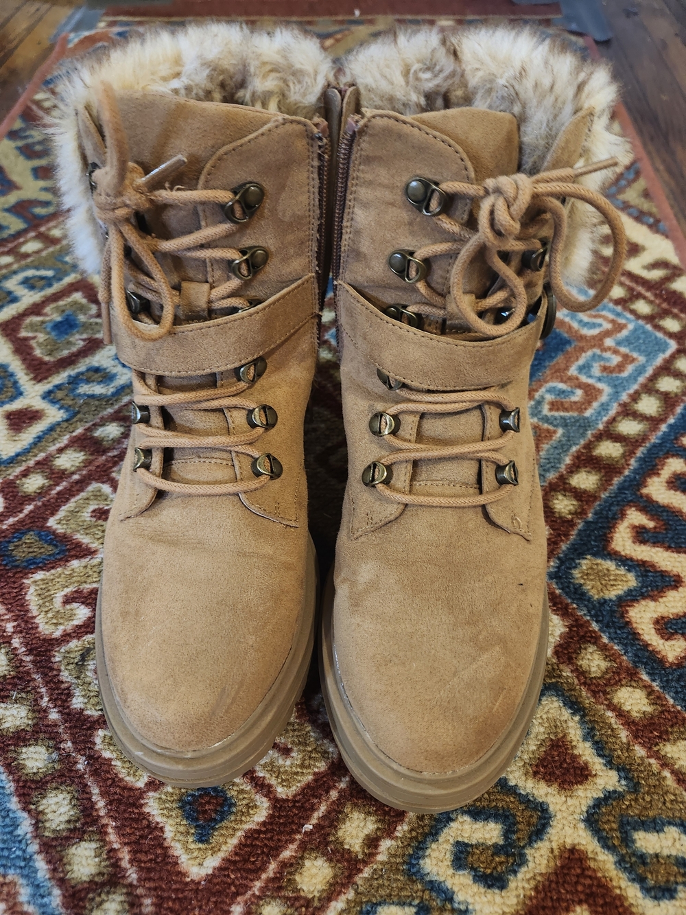 Women's Faux Fur Trim Lace-Up Ankle Boots - Tan